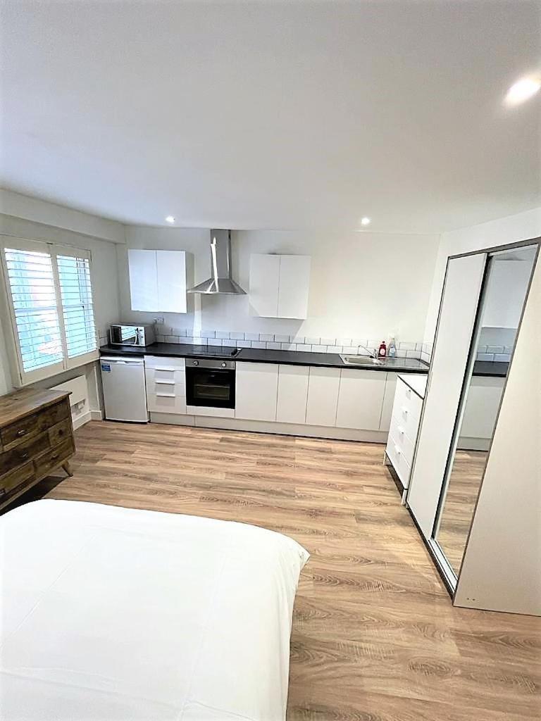 Goodge Street Apartments Londen Buitenkant foto