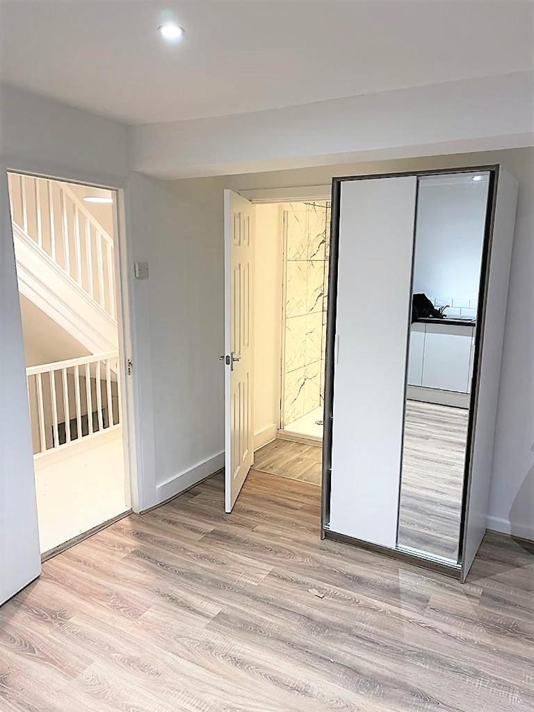 Goodge Street Apartments Londen Buitenkant foto