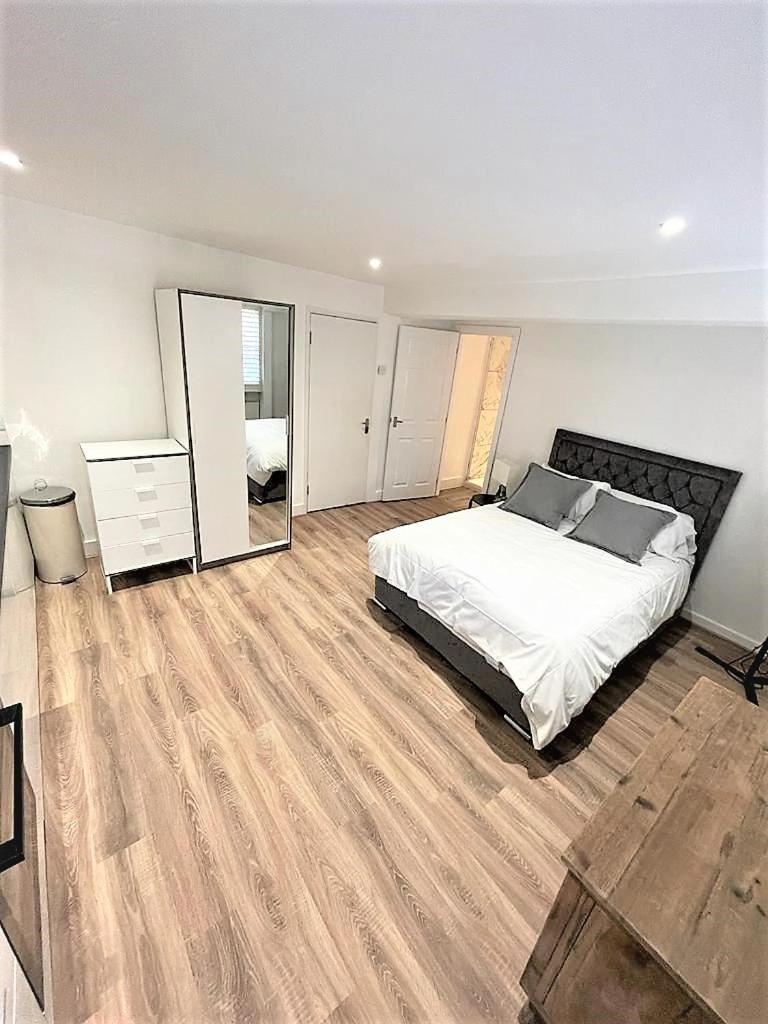 Goodge Street Apartments Londen Buitenkant foto