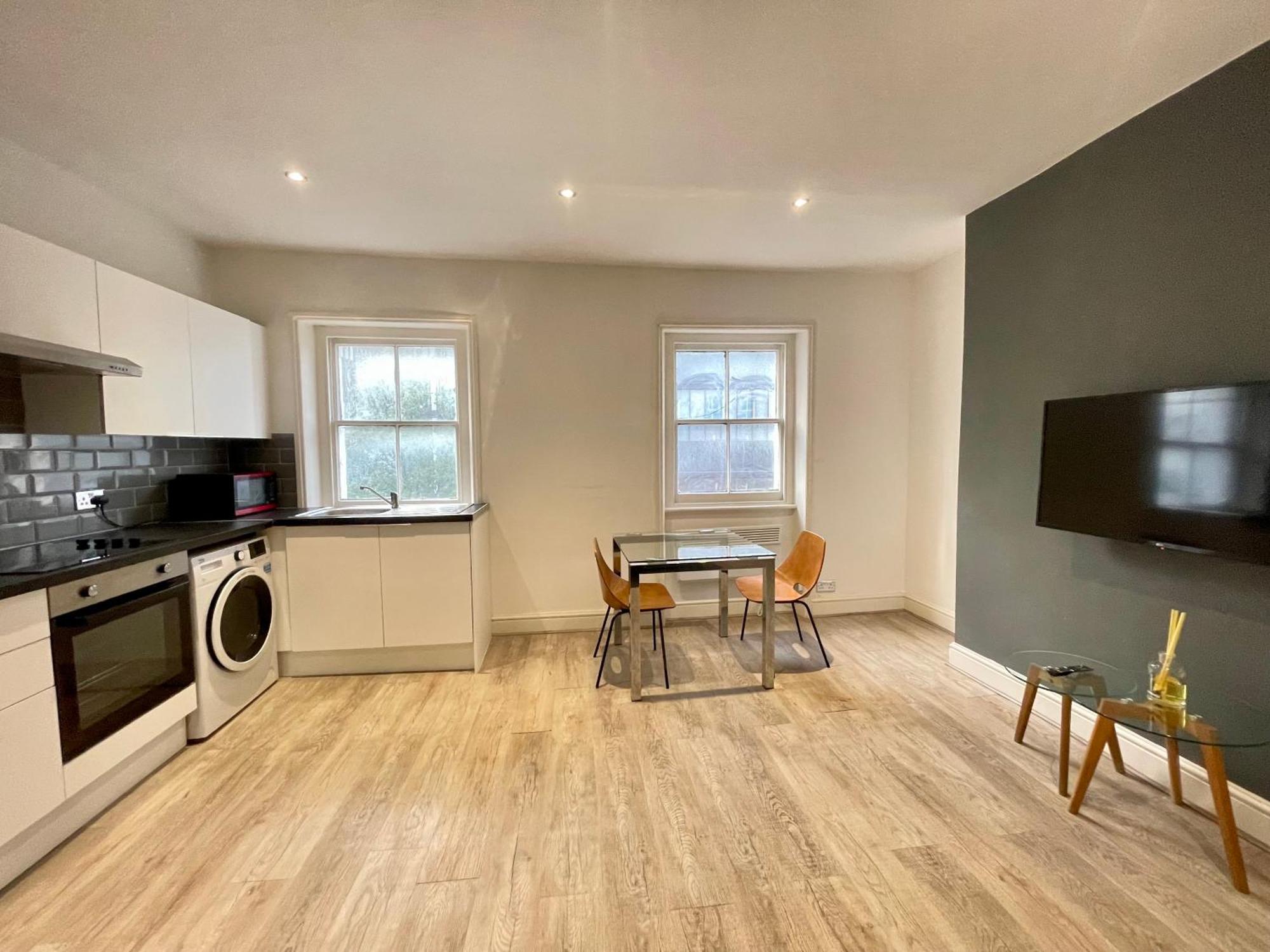 Goodge Street Apartments Londen Buitenkant foto