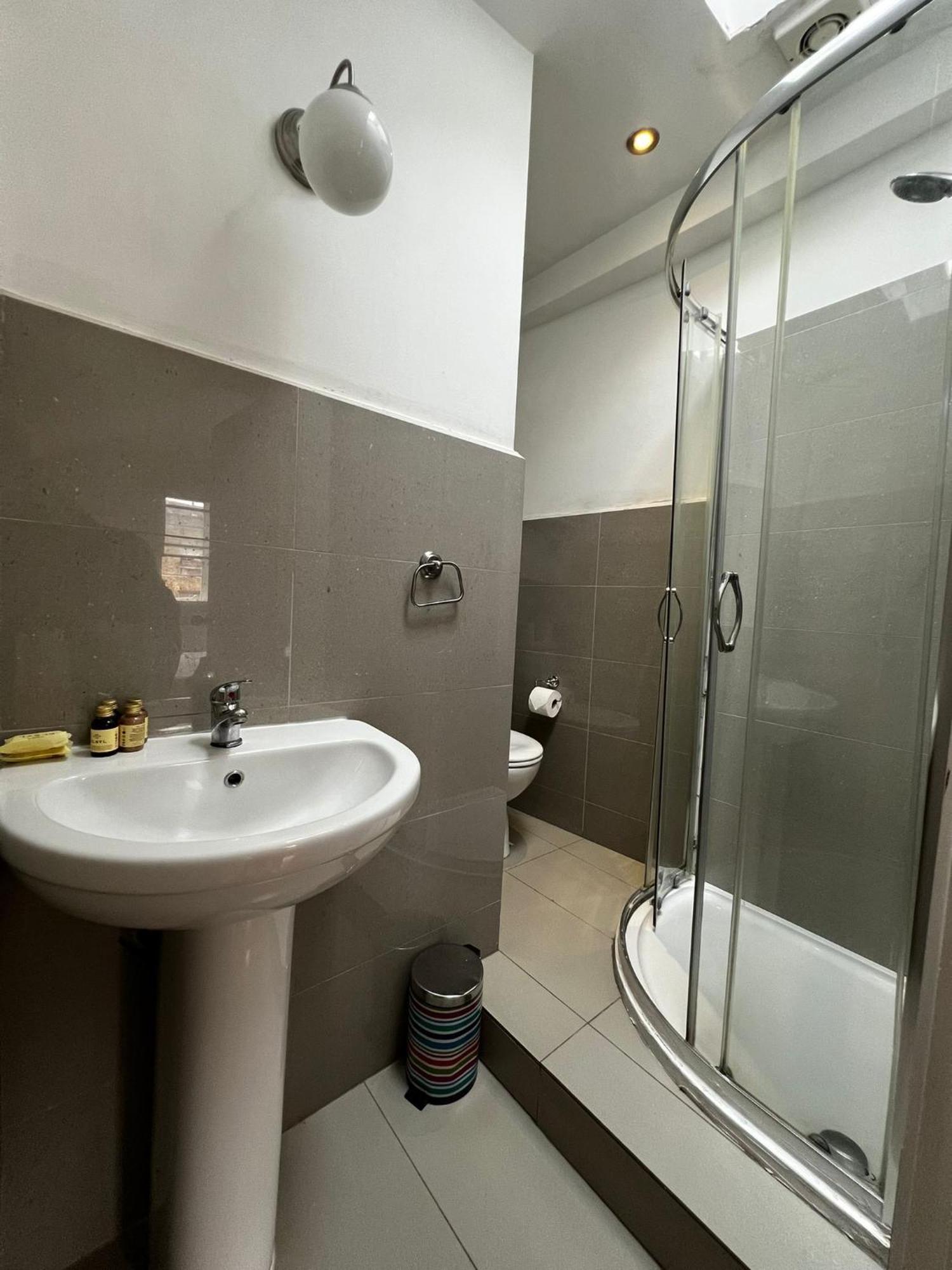 Goodge Street Apartments Londen Buitenkant foto
